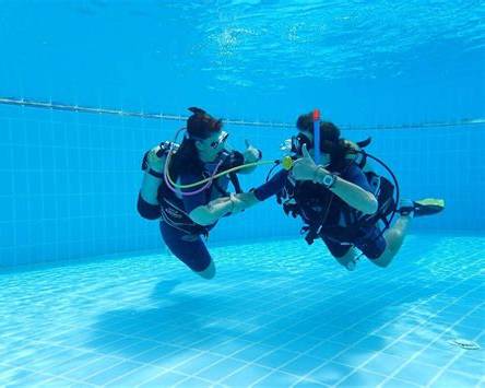 scuba-refresher-puerto-galera.jpeg